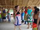 <strong>Hoi Tanga</strong><br />Association de femmes Saramaka de Kourou : avec des enseignantes invitées à une démonstration de savoirs traditionnels (contes, chants et danses). 7 mars 2008