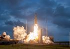 <strong>Vol 251 Ariane 5</strong><br />Premier succès de l'année pour Ariane 5 le 16 janvier dernier pour son 251ème vol.
Copyright 2020 ESA - CNES - ARIANESPACE/Optique Vidéo du CSG - JM GUILLON